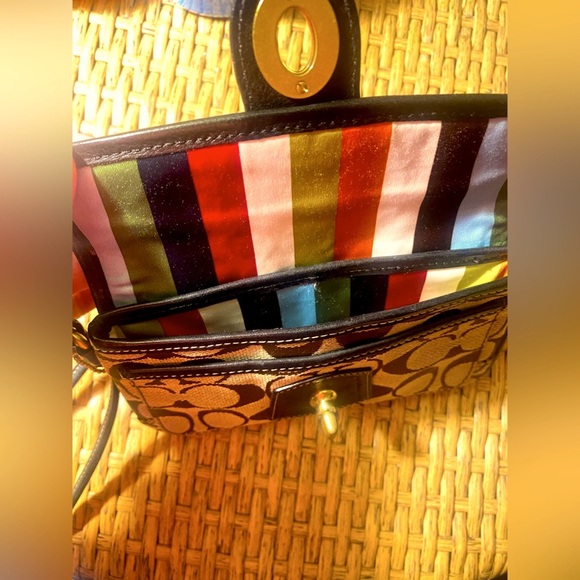 🆓 SHIPPING! Coach Legacy Signature Canvas Black Leather Trim Flap Wristlet. - Picture 6 of 6